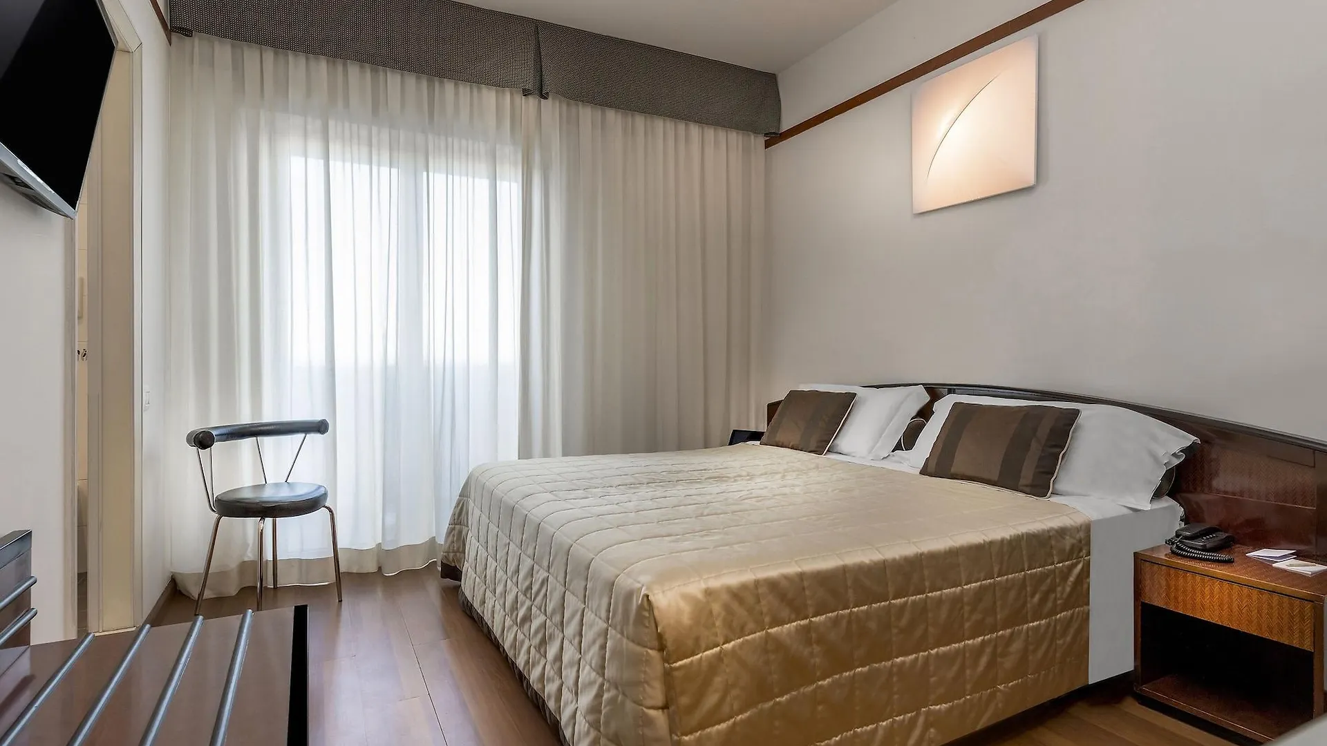 Hotel Continental Rimini 4*,