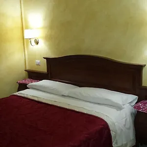 3 Lati Di Pitagora , Róma Olaszország