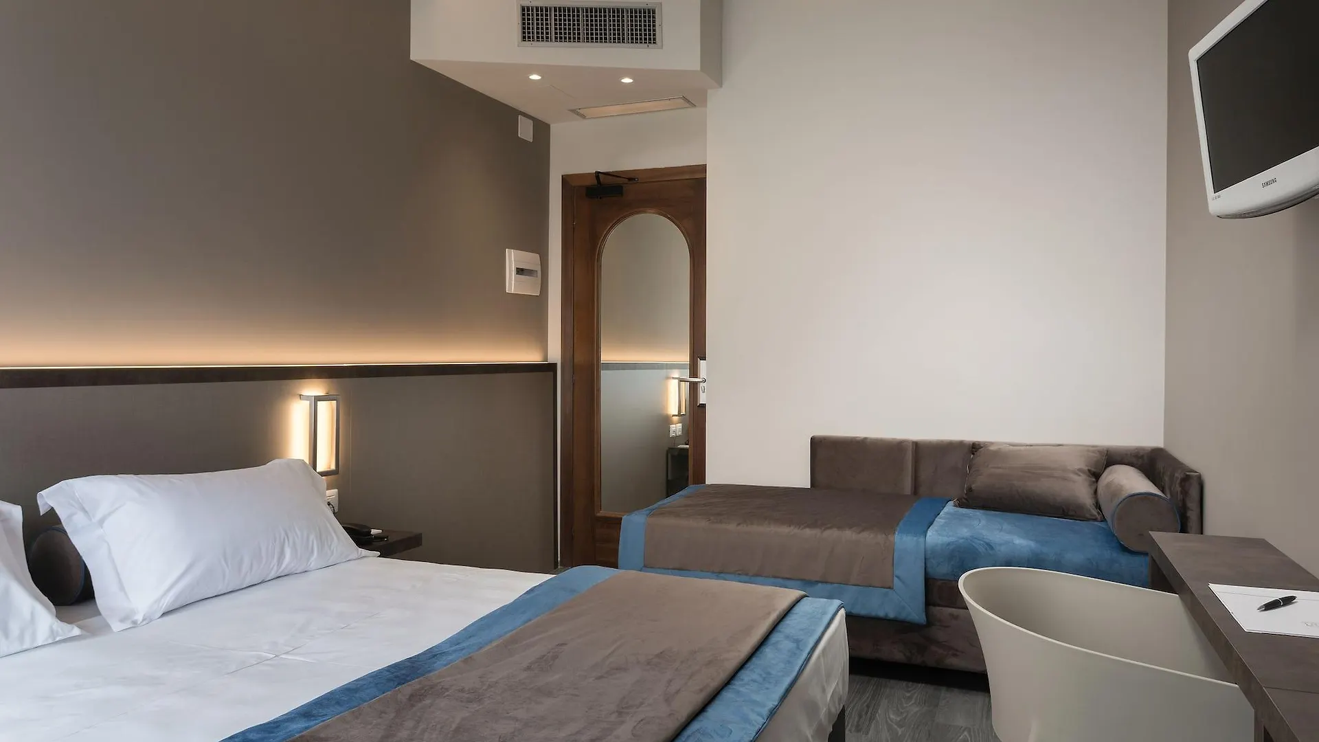 Hotel Continental Rimini Italy